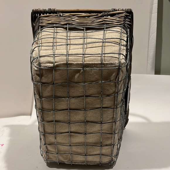 Basket Cloth Liner Handles and Lid - Picture 5 of 12